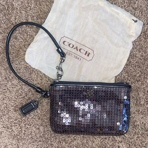 Vintage Coach Poppy Sequin Wristlet